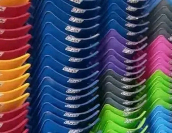 Des salles à manger en plastique de très bonne qualité