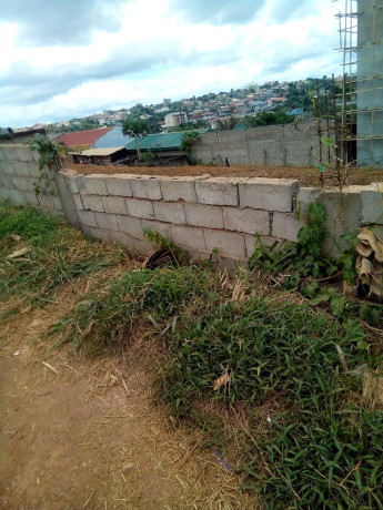 terrain-titre-derriere-petit-marche-odza-small-ville-a-vendre-big-1