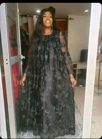 venez-chercher-vos-tenues-mes-dames-big-2