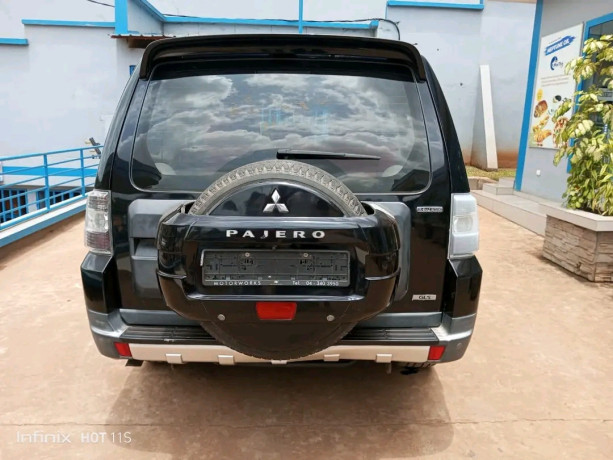 mitsubishi-pajero-2008-big-0