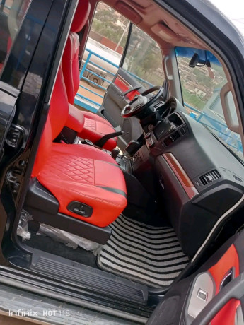 mitsubishi-pajero-2008-big-3