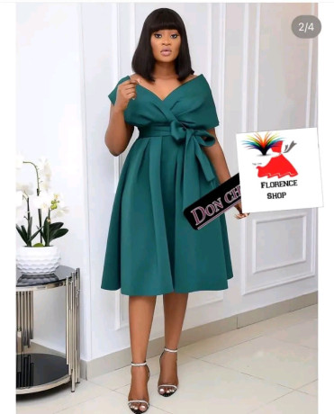 une-jolie-robe-a-vendre-big-0