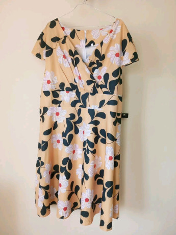 robe-fleurie-no-name-taille-46-big-0