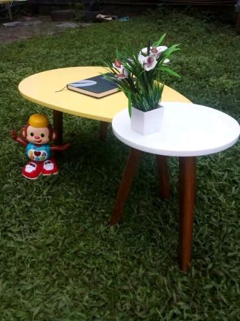 ensemble-de-tables-scandinaves-disponible-big-0