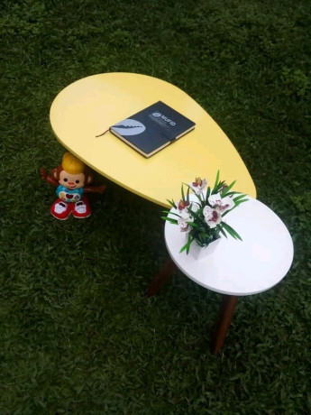 ensemble-de-tables-scandinaves-disponible-big-1