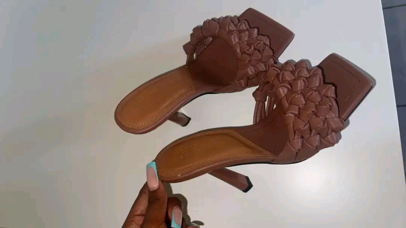 sandale-de-marque-zara-et-mules-de-marque-asos-et-ego-a-vendre-big-1