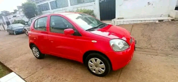 yaris-2002-a-vendre-big-2