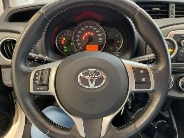 toyota-yaris-tout-confort-a-vendre-big-3