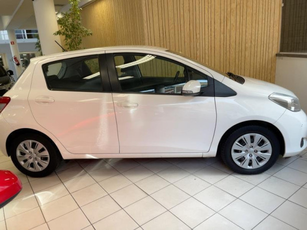 toyota-yaris-tout-confort-a-vendre-big-0