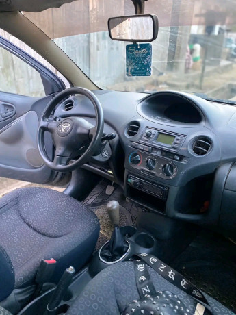 toyota-yaris-2005-bien-propre-cho-cho-big-2