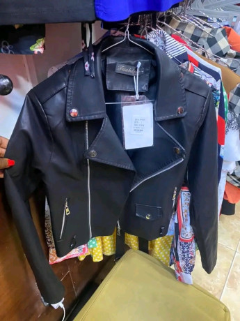 vetements-a-vendre-big-1