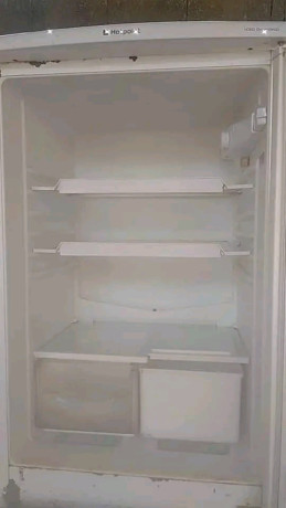 frigo-a-vendre-marque-hotpoint-big-0