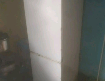 Frigo 2 battant propre congele très bien