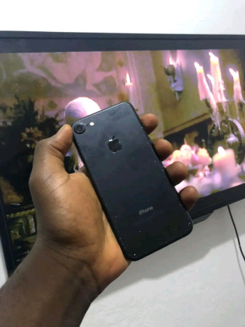 iphone-7-simple-big-1
