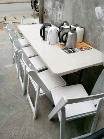 chaises-et-tables-pliable-pour-reception-big-1