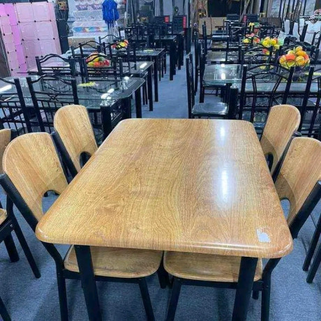 table-televiseur-salle-a-manger-a-vendre-big-0