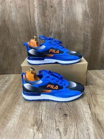 les-tennis-sont-disponible-ooooh-big-0