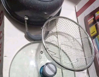 Friteuse originale état neuf.