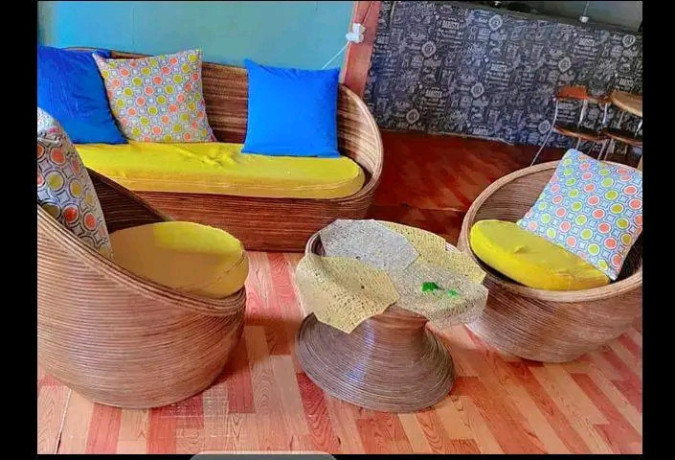 salon-en-rotin-neuf-bien-solide-big-0