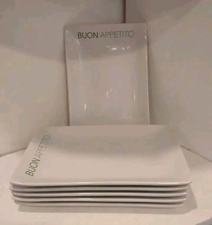 vaisselle-authentique-en-porcelaine-big-0