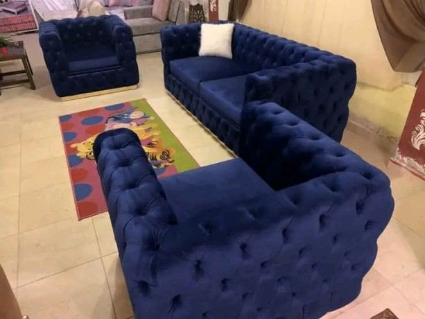 embellissez-vos-interieurs-avec-des-canapes-de-qualite-big-2