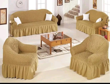 Housses pour couvrir vos canapés abîmés