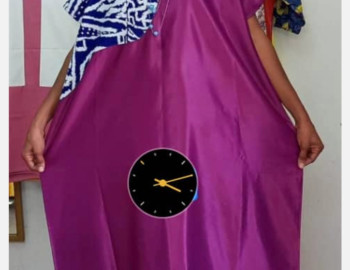 Très belle tenue africaine disponible stock limitée