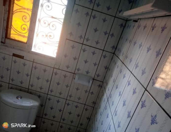 Studio moderne à louer