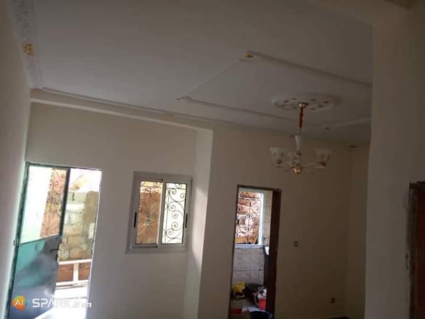 studio-moderne-a-louer-big-3