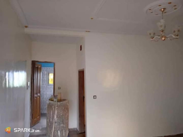 studio-moderne-a-louer-big-1