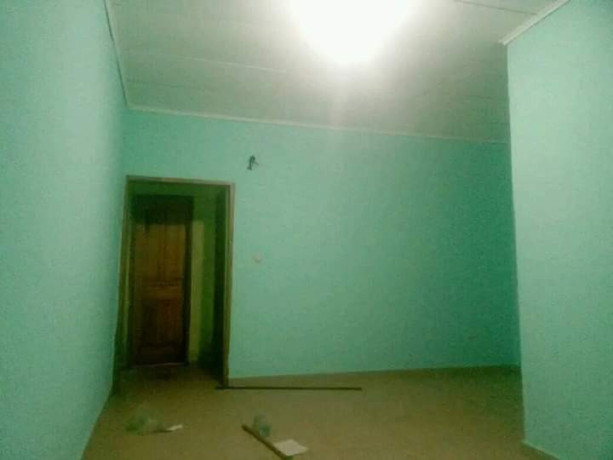 studio-moderne-a-louer-yaounde-big-3