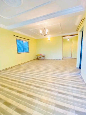 voici-un-magnifique-appartement-haut-standing-hyper-soft-staffe-et-lustre-big-0