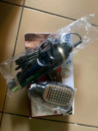 je-vide-brosse-chauffante-big-1