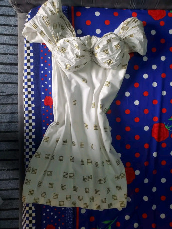 chic-robe-de-mariee-a-vendre-big-1