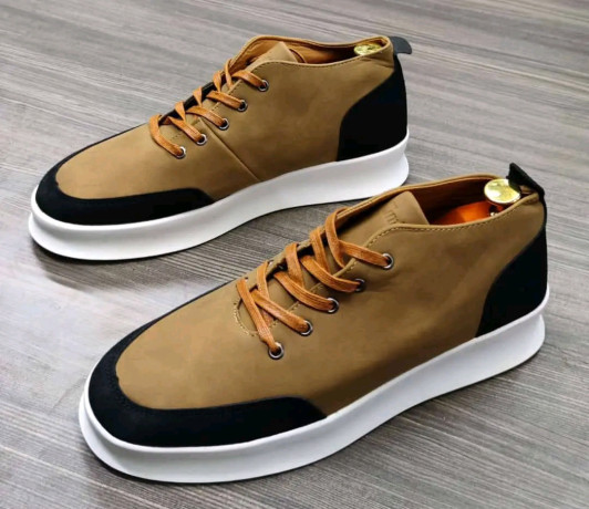 tres-bonnes-chaussures-durable-a-vendre-big-1