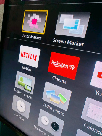 television-panasonic-47-pouces-big-0