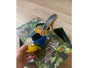 Magnifiques Mules DG en cuir d agneau et croco caïman et en plumes de coq à vendre