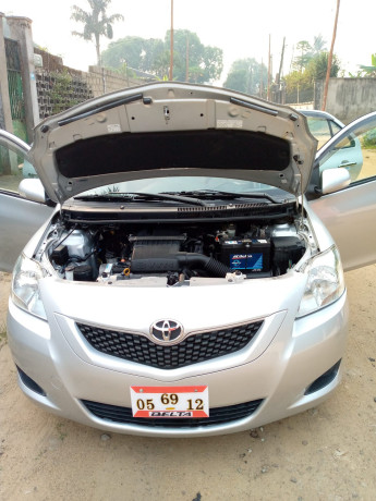 toyota-yaris-annee-2008-moteur-vvti-occasion-deurope-bien-climatise-big-2