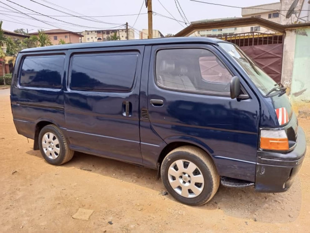 moteur-5l-nouvellement-immatricule-papier-a-jour-1ans-pret-a-voyager-big-1