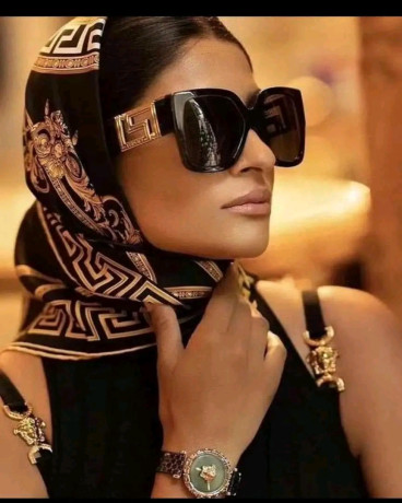 foulard-en-soi-lunette-de-soleil-a-vendre-big-0