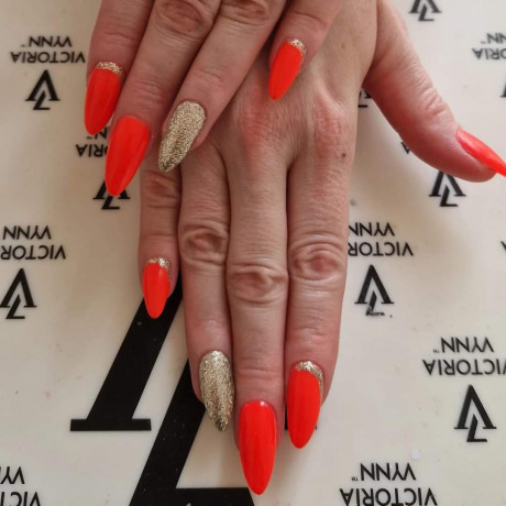 manicure-et-pedicure-subliminal-embelliser-vos-ongles-big-1