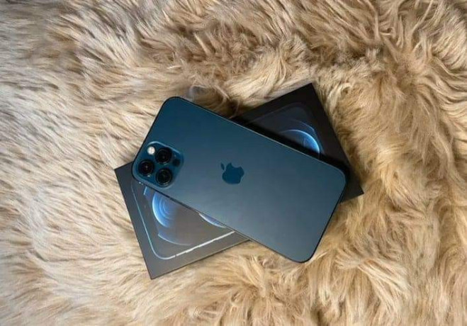iphone-12-pro-max-a-vendre-bon-etat-big-0