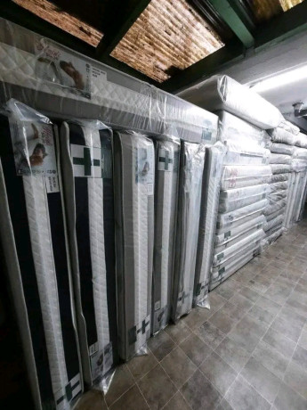 matelas-medical-confort-fermesemi-ferme-big-0