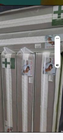 matelas-medical-confort-fermesemi-ferme-big-1