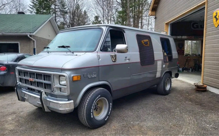 van-vandura-2500-big-1