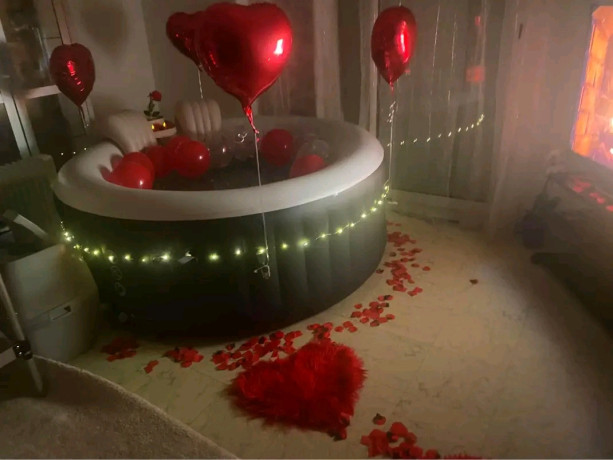 le-jacuzzi-viens-chez-vous-big-0