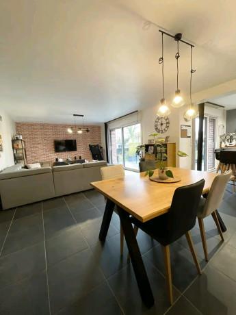 maison-a-vendre-big-2