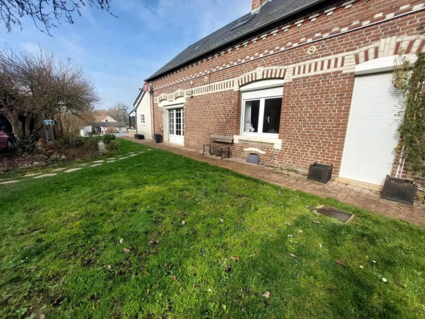 batiment-grande-terrasse-un-beau-terrain-de-1288m2-big-1