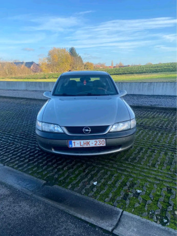 a-vendre-opel-vectra-big-1