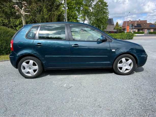 volkswagen-polo-14i-big-1
